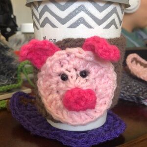 Pig cozy cup cozy crochet with disposable cup